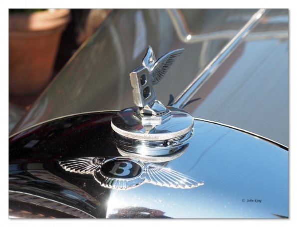 1960s Bentley bonnet emblem