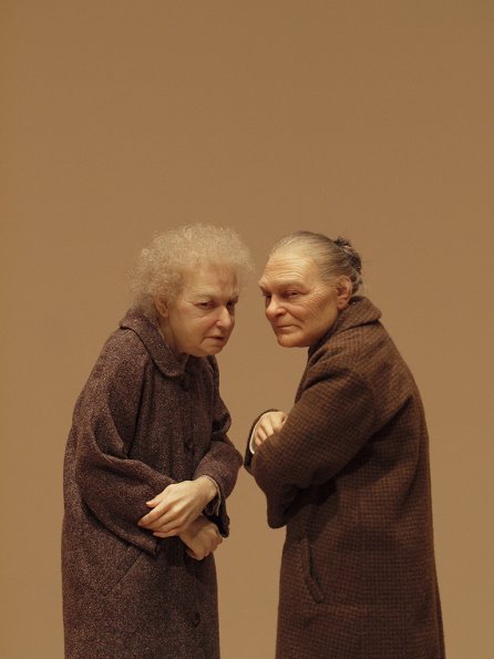 Ron Mueck sculpture