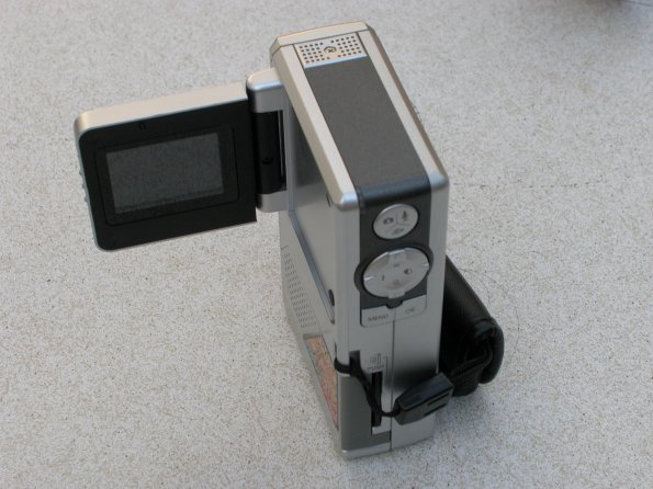 [#Beginning of Shooting Data Section]
Nikon COOLPIX5000
Focal Length: 21.4mm
White Balance: Auto
Digital Zoom Ratio: 1.00
2005/06/03 13:41:05
Exposure Mode: Aperture Priority
AF Mode: AF-S
Saturation comp: 0
JPEG (8-bit) Normal
Metering Mode: Multi-Pattern
Tone Comp: Auto
Sharpening: None
Image Size: 2560 x 1920
1/69.7 sec - F/6.8
Flash Sync Mode: Front Curtain
Noise Reduction: OFF
Color
Exposure Comp.: 0 EV
ConverterLens: None
Sensitivity: ISO 100
[#End of Shooting Data Section]