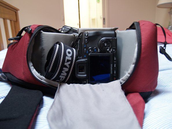 Lowepro 200AW